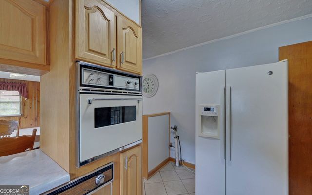 211 Hilltop Lane, Toccoa, GA 30577
