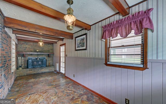 211 Hilltop Lane, Toccoa, GA 30577