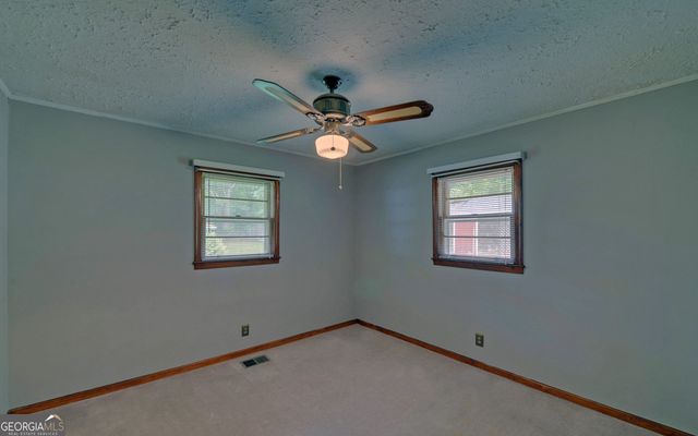 211 Hilltop Lane, Toccoa, GA 30577
