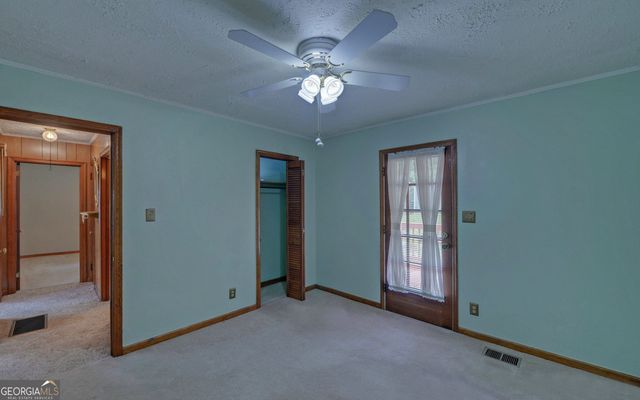 211 Hilltop Lane, Toccoa, GA 30577
