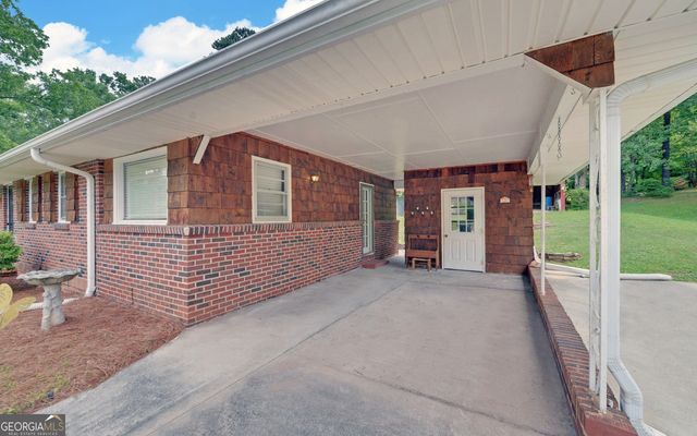 211 Hilltop Lane, Toccoa, GA 30577