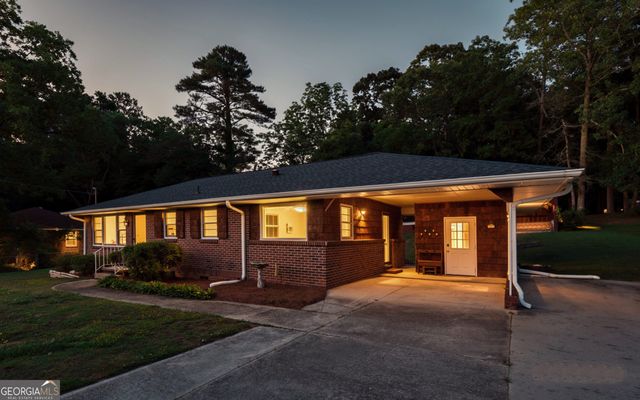 211 Hilltop Lane, Toccoa, GA 30577