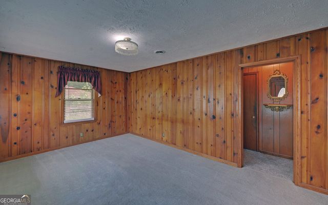 211 Hilltop Lane, Toccoa, GA 30577