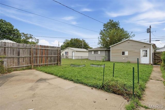7614 Tennessee Avenue, St Louis, MO 63111