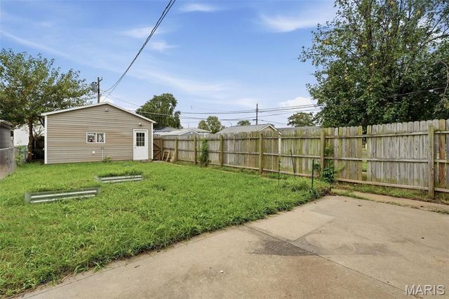 7614 Tennessee Avenue, St Louis, MO 63111