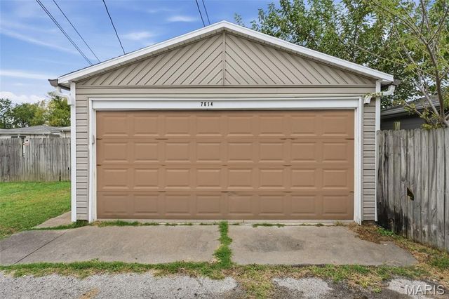 7614 Tennessee Avenue, St Louis, MO 63111