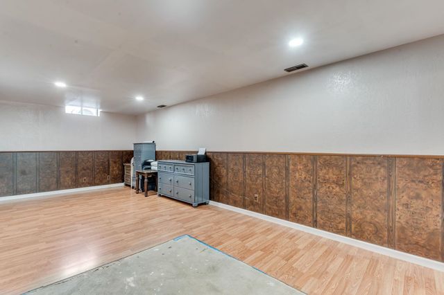 2926 S Edwards Ave, Wichita, KS 67217