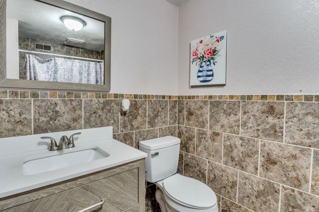 2926 S Edwards Ave, Wichita, KS 67217