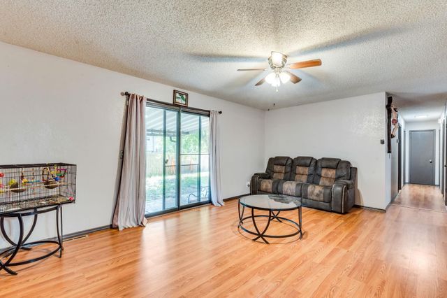 2926 S Edwards Ave, Wichita, KS 67217