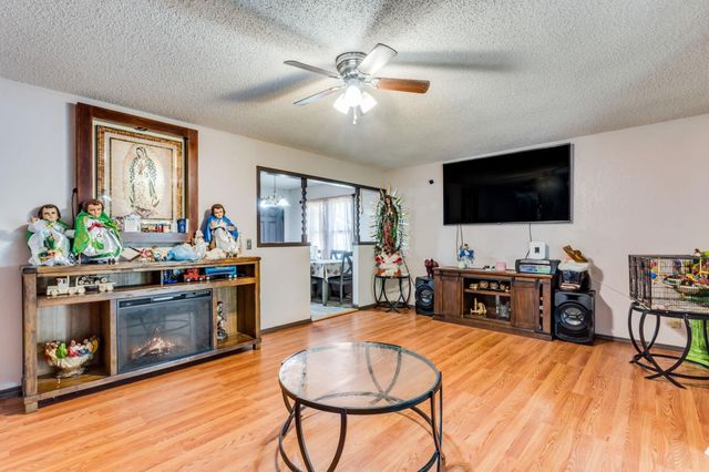 2926 S Edwards Ave, Wichita, KS 67217