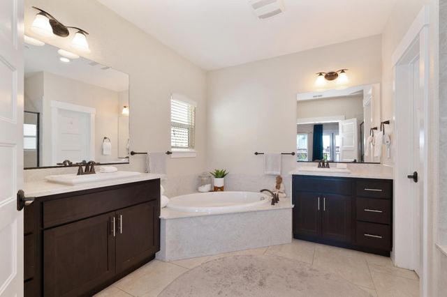 3685 Crocker Dr, Sacramento, CA 95818