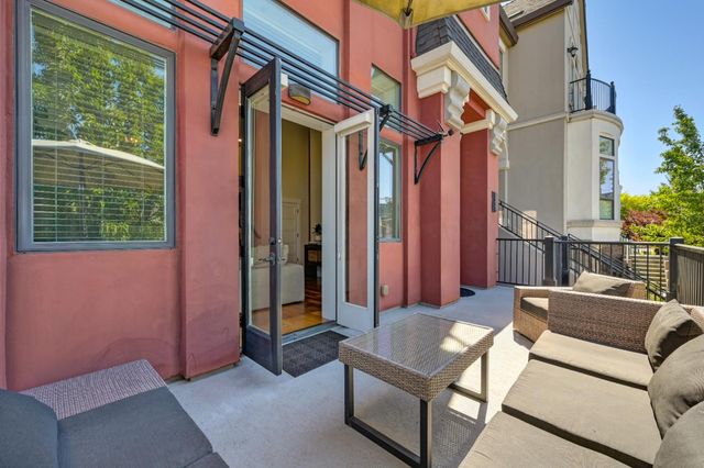 3685 Crocker Dr, Sacramento, CA 95818