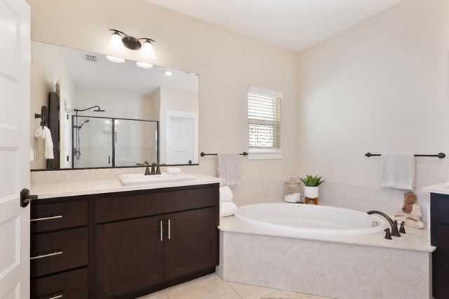 3685 Crocker Dr, Sacramento, CA 95818