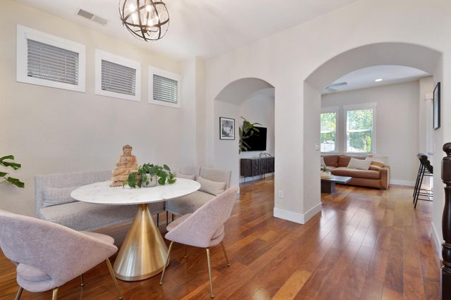 3685 Crocker Dr, Sacramento, CA 95818