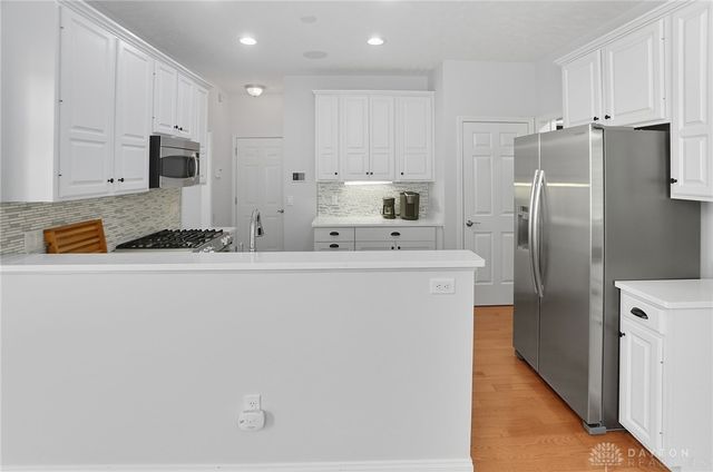 679 Greystone Drive, Beavercreek, OH 45434