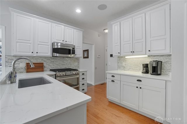 679 Greystone Drive, Beavercreek, OH 45434