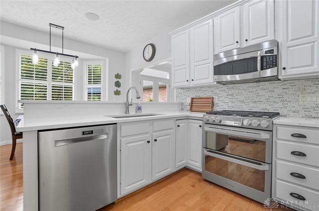 679 Greystone Drive, Beavercreek, OH 45434