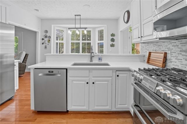 679 Greystone Drive, Beavercreek, OH 45434