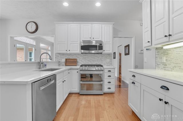 679 Greystone Drive, Beavercreek, OH 45434