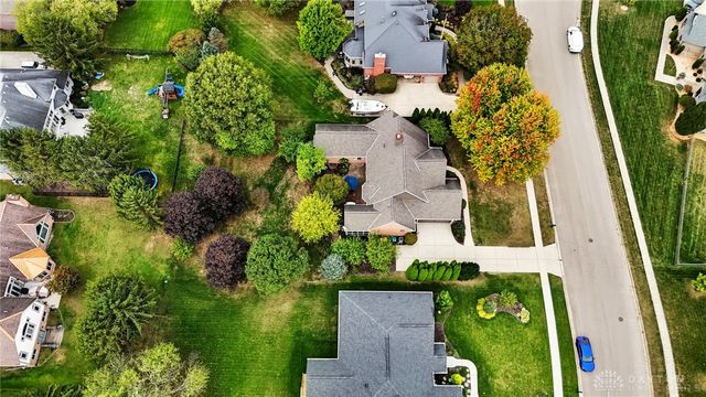 679 Greystone Drive, Beavercreek, OH 45434