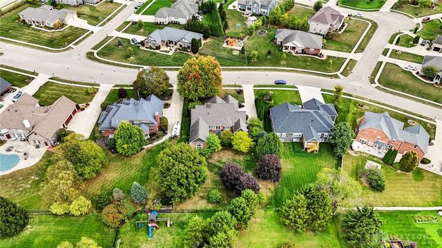 679 Greystone Drive, Beavercreek, OH 45434