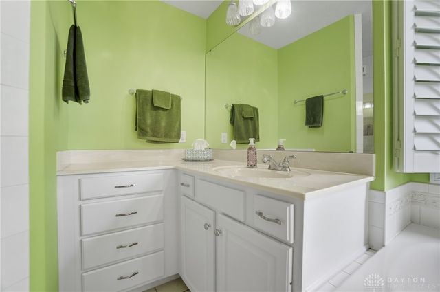 679 Greystone Drive, Beavercreek, OH 45434