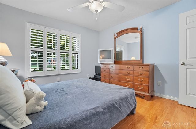 679 Greystone Drive, Beavercreek, OH 45434