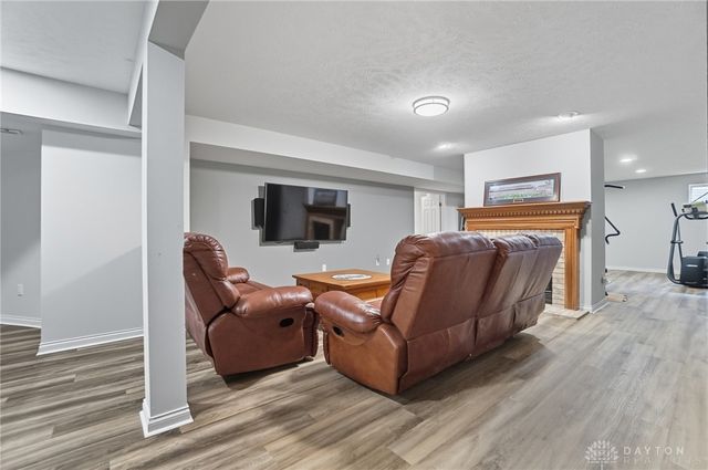 679 Greystone Drive, Beavercreek, OH 45434