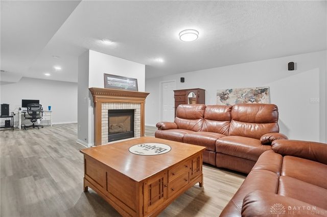 679 Greystone Drive, Beavercreek, OH 45434