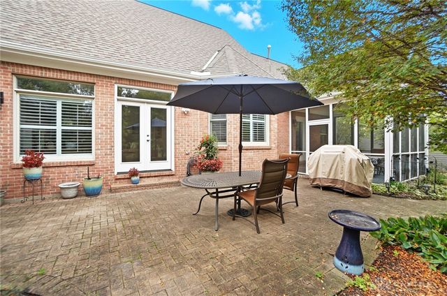 679 Greystone Drive, Beavercreek, OH 45434