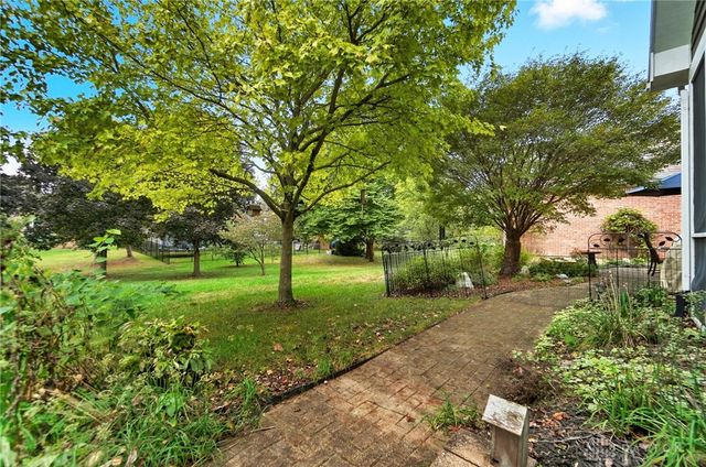 679 Greystone Drive, Beavercreek, OH 45434