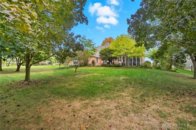 679 Greystone Drive, Beavercreek, OH 45434