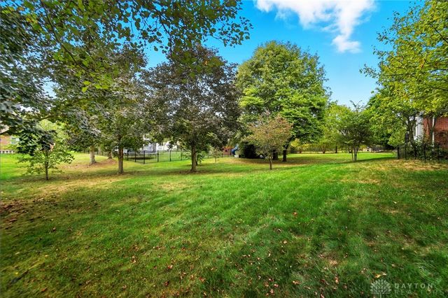 679 Greystone Drive, Beavercreek, OH 45434