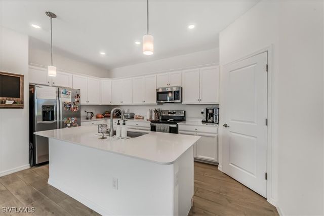 2581 Kona WAY, Naples, FL 34120