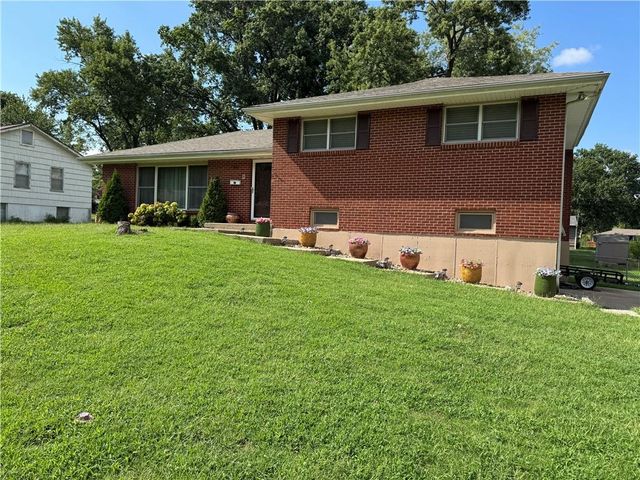 904 NE 60th Terrace, Kansas City, MO 64118