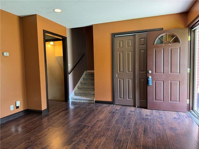 904 NE 60th Terrace, Kansas City, MO 64118
