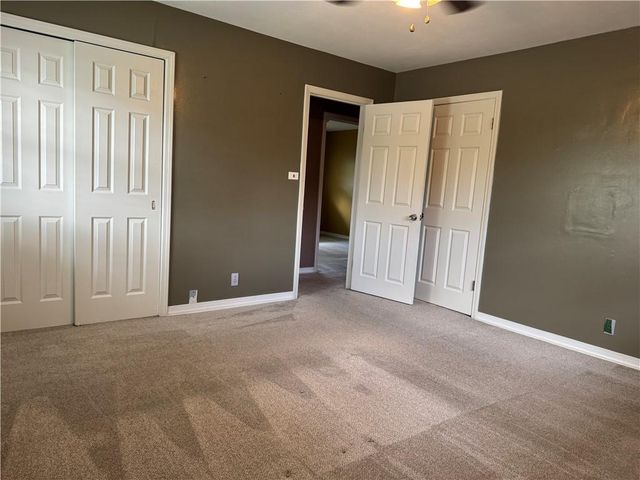 904 NE 60th Terrace, Kansas City, MO 64118