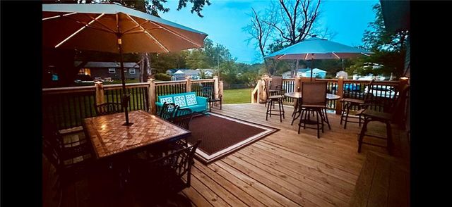 904 NE 60th Terrace, Kansas City, MO 64118