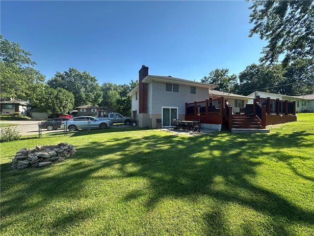 904 NE 60th Terrace, Kansas City, MO 64118