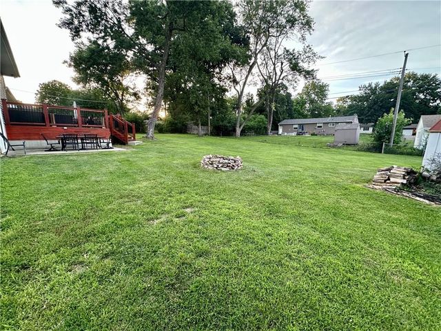 904 NE 60th Terrace, Kansas City, MO 64118