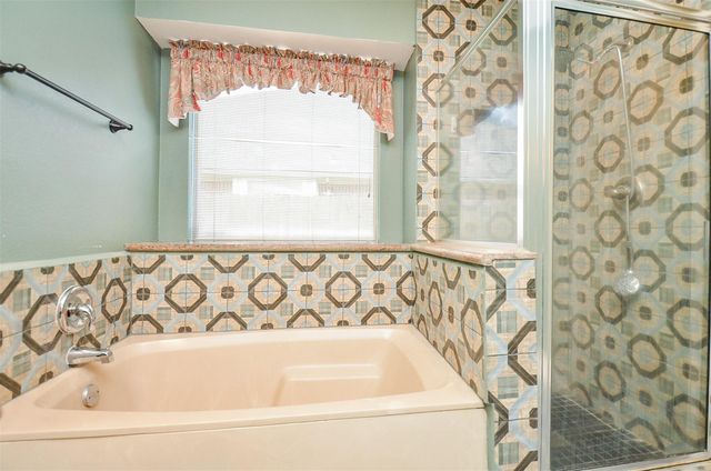 16318 Cobble Springs Court, Sugar Land, TX 77498