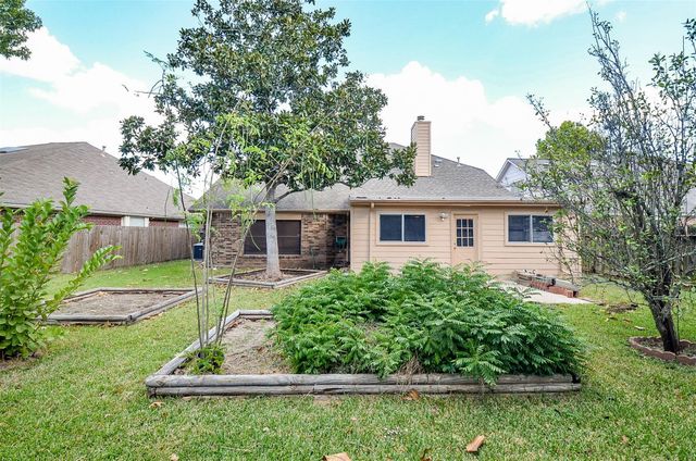 16318 Cobble Springs Court, Sugar Land, TX 77498