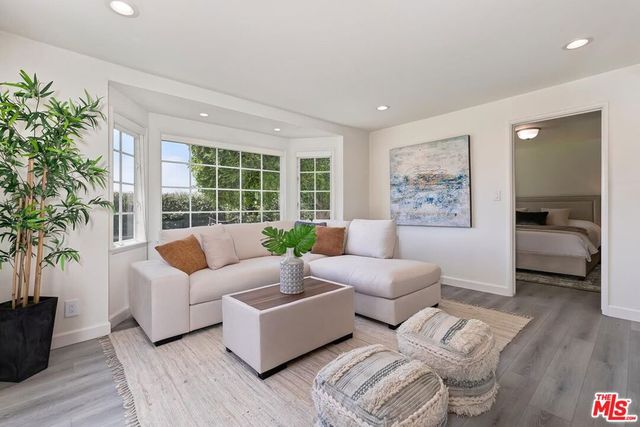 946 Franklin Street, Santa Monica, CA 90403