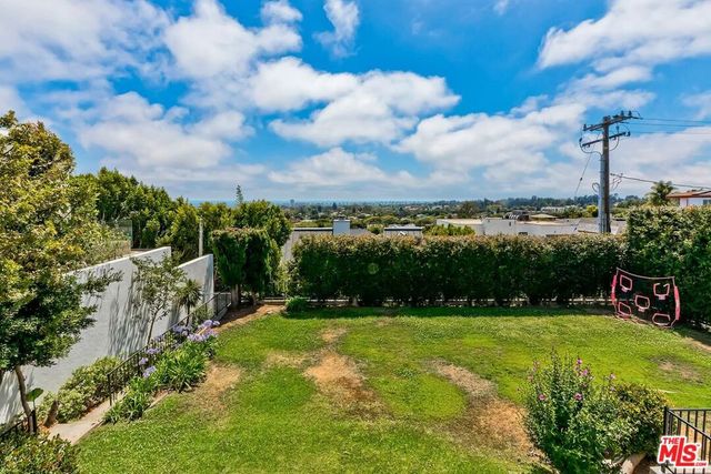 946 Franklin Street, Santa Monica, CA 90403