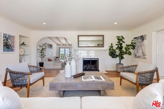 946 Franklin Street, Santa Monica, CA 90403