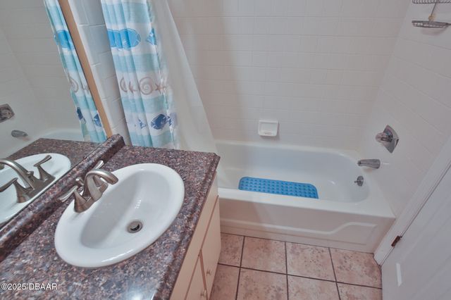 108 Bermuda Petrel Court, Daytona Beach, FL 32119