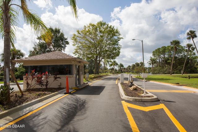 108 Bermuda Petrel Court, Daytona Beach, FL 32119