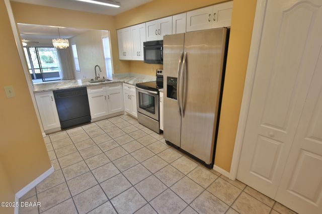 108 Bermuda Petrel Court, Daytona Beach, FL 32119