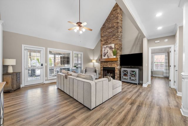 809 Brooke Valley Trce, Clarksville, TN 37043