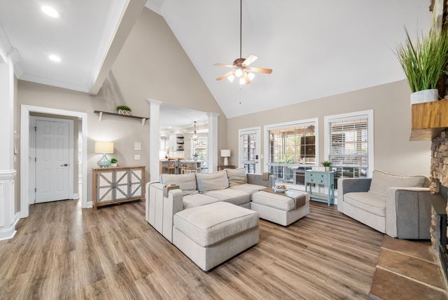 809 Brooke Valley Trce, Clarksville, TN 37043